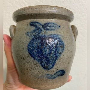 Rowe Pottery Works Stoneware Country Home Collection Strawberry Crock No Lid